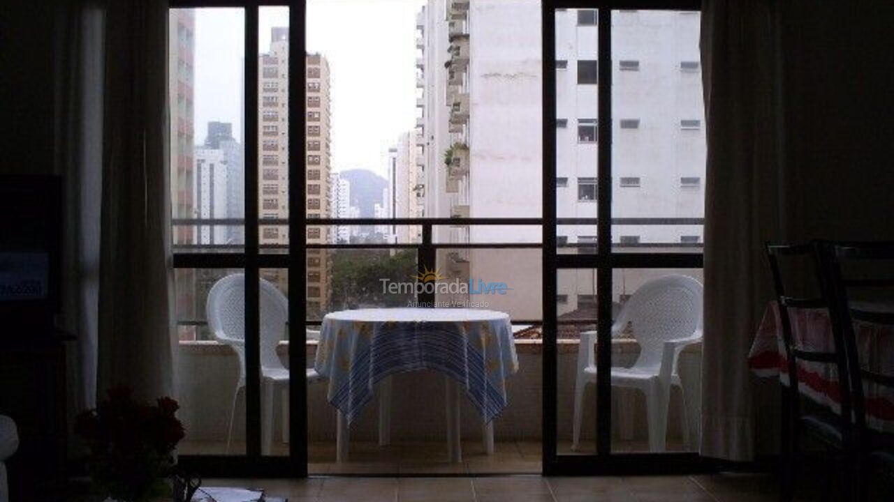 Apartamento para aluguel de temporada em Guarujá (Pitangueiras)