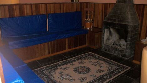 Rancho Maringa II - Atibaia - c/ WIFI - 04 quartos sendo 2 suítes 5 WC