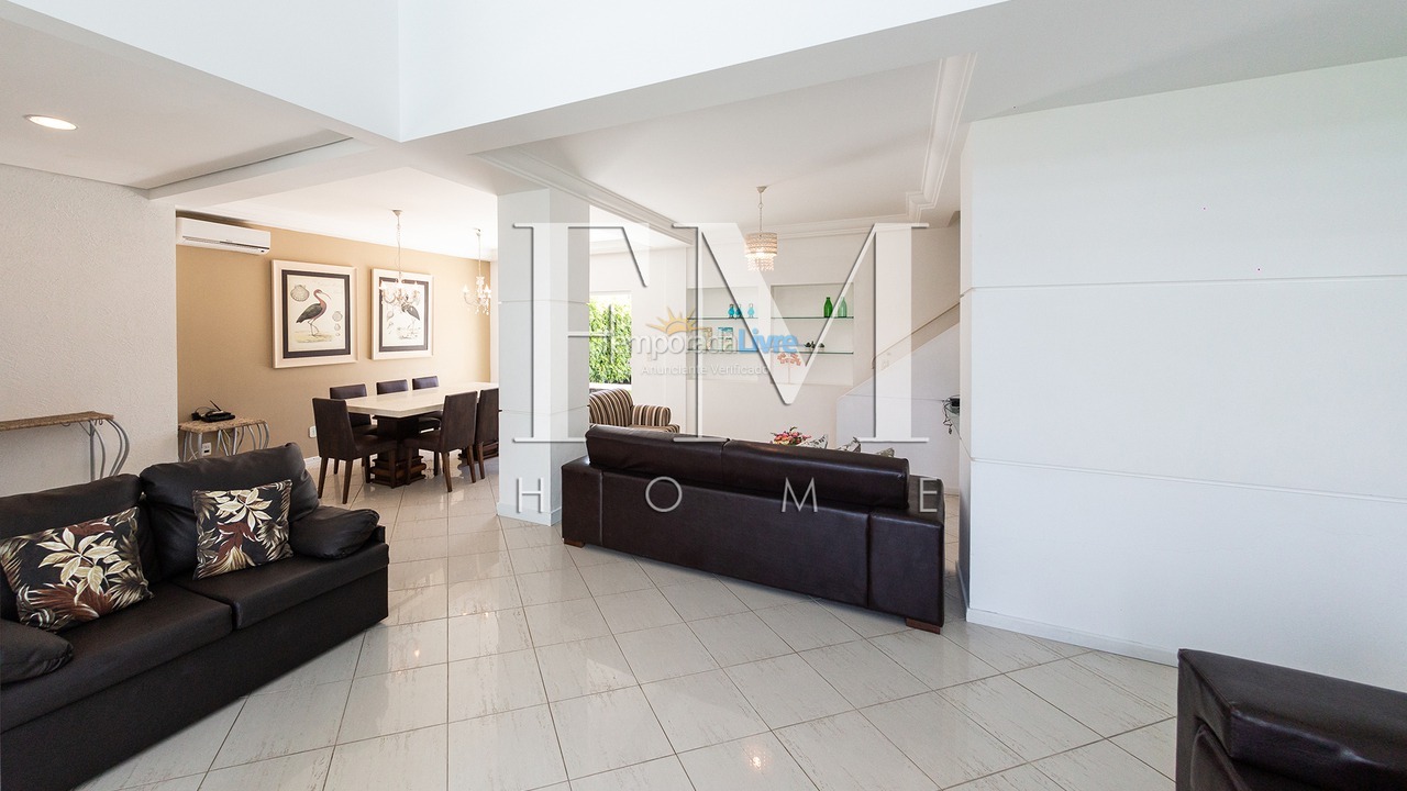 House for vacation rental in Florianopolis (Jurerê Internacional)