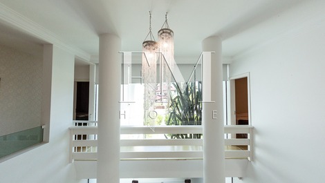 Big summer house! House with 6 suites, less than 200 meters from the beach