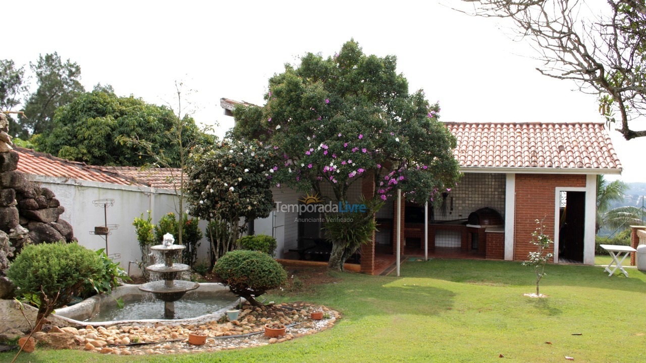 Chácara / sítio para aluguel de temporada em Mairinque (Condomínio Porta do Sol)