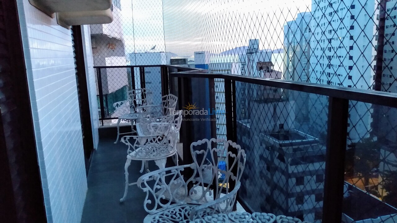 Apartamento para aluguel de temporada em Guarujá (Astúrias)