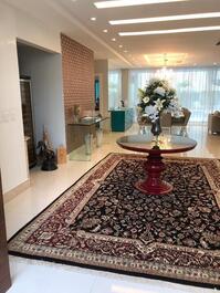 DEL LAGO, SOPHISTICATED MANSION VERY WELL ASSEMBLED AND DECORATED! TB MONTHLY!