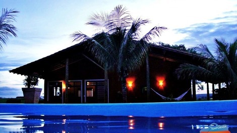 Montalcino Farm, 5m from the Parks!