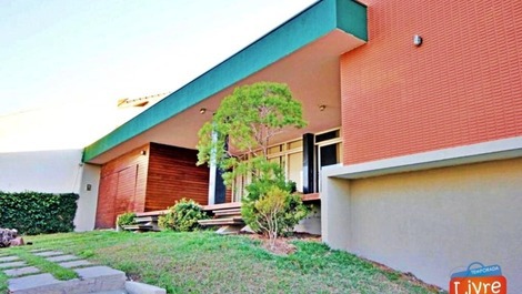 Denver House - Excelente ubicación 400m