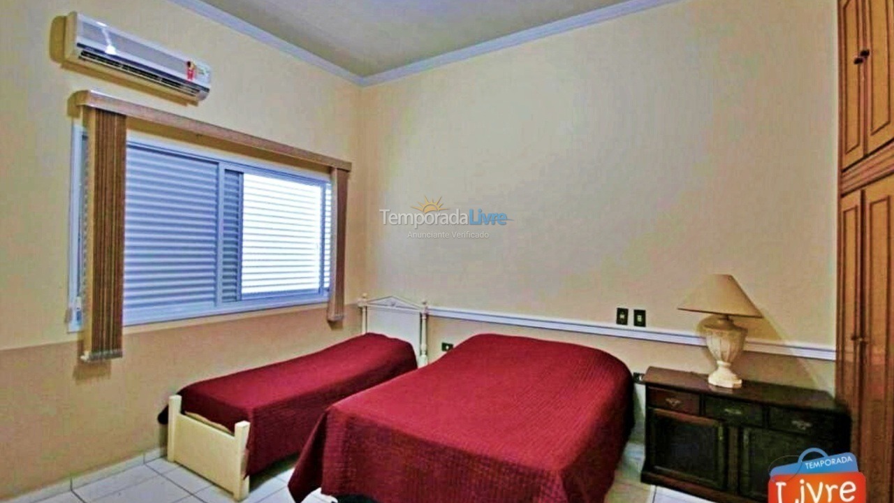 Casa para alquiler de vacaciones em Olímpia (Thermas Dos Laranjais)