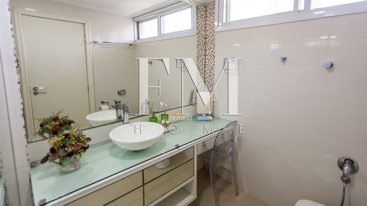 Casa para aluguel de temporada em Florianopolis (Jurerê Internacional)