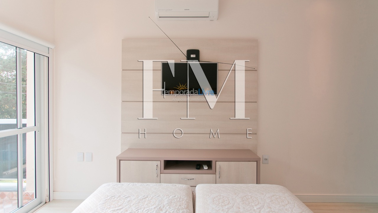 Casa para aluguel de temporada em Florianopolis (Jurerê Internacional)