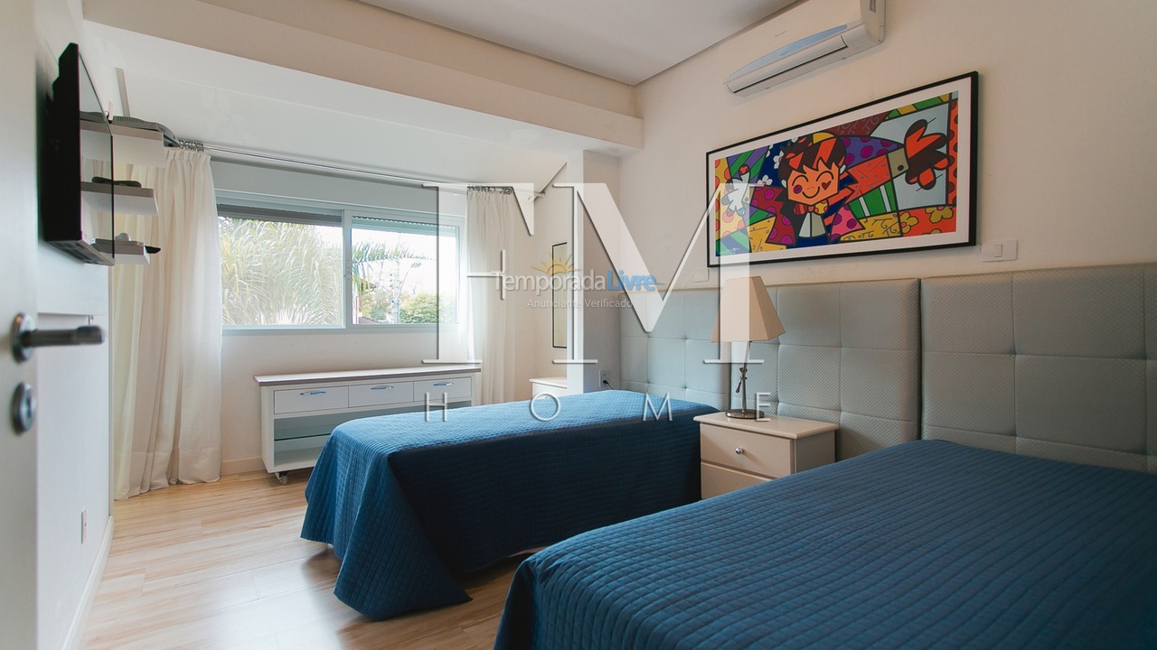 Casa para aluguel de temporada em Florianopolis (Jurerê Internacional)