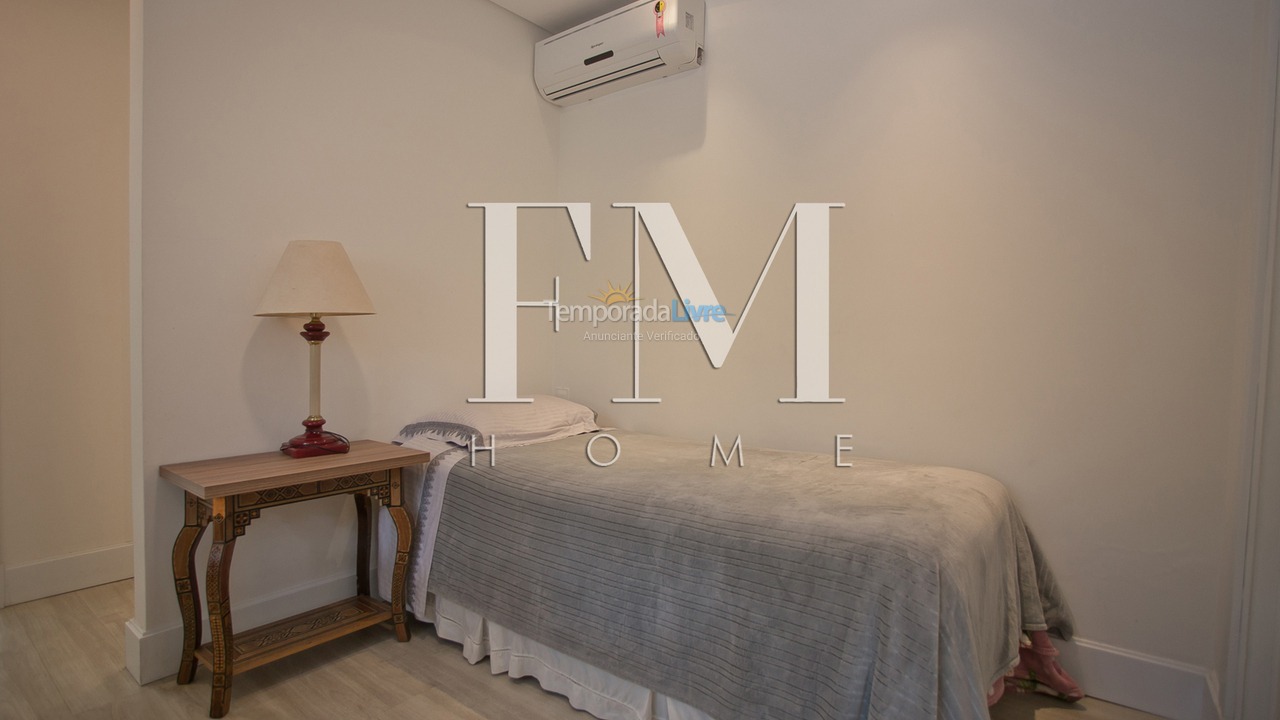 Casa para aluguel de temporada em Florianopolis (Jurerê Internacional)