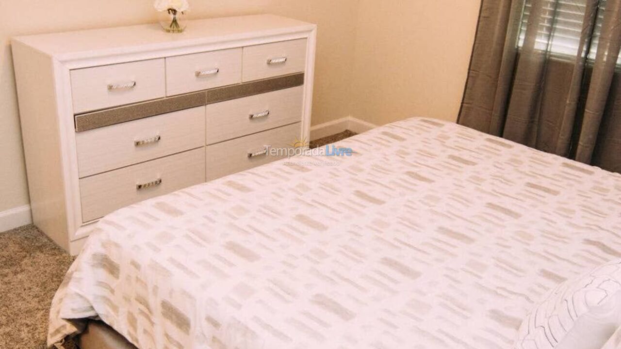 Casa para aluguel de temporada em Champions Gate (Fl)