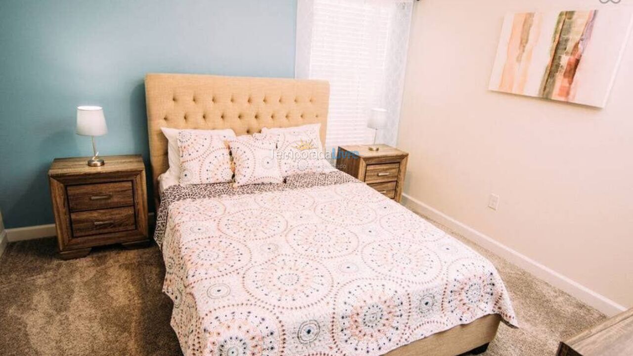 Casa para aluguel de temporada em Champions Gate (Fl)