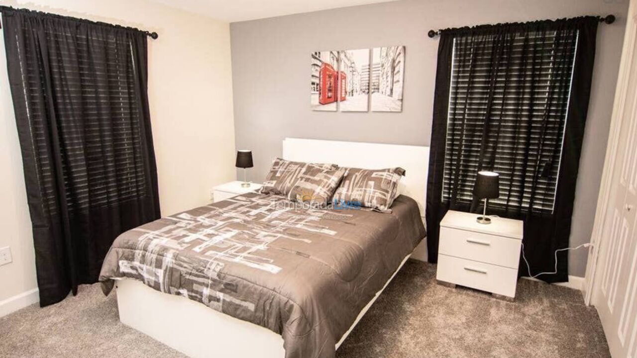 Casa para aluguel de temporada em Champions Gate (Fl)