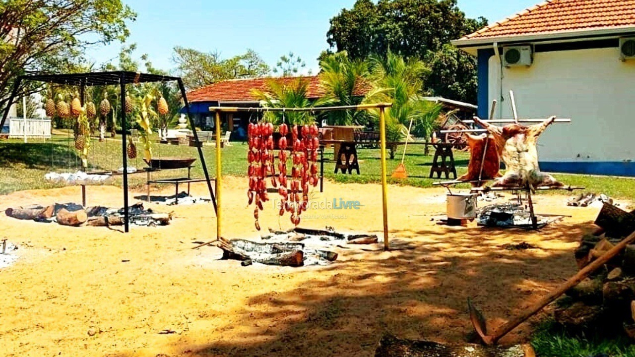 Casa para alquiler de vacaciones em Olímpia (Thermas Dos Laranjais)