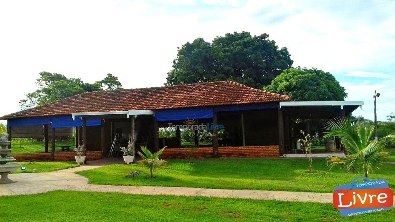 Casa para alquiler de vacaciones em Olímpia (Thermas Dos Laranjais)