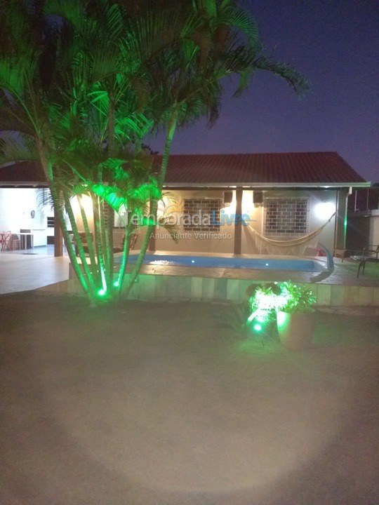 Casa para aluguel de temporada em Guaratuba (Coroados)