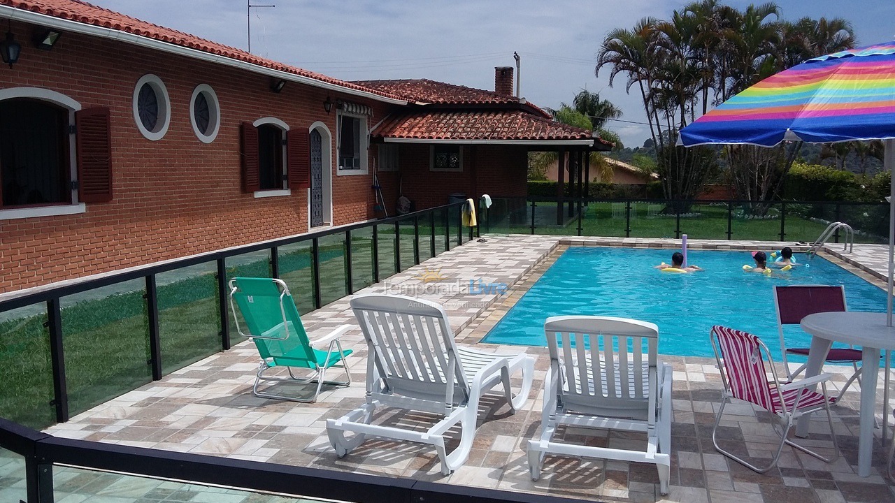 Ranch for vacation rental in Mairinque (Condomínio Porta do Sol)