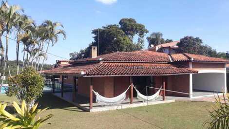 Beautiful Farm with 6 Suites - Cond. Porta do Sol - Rod. Castelo Branco