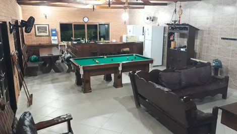 Hermosa Granja con 8 Suites - Cond. Porta do Sol - Rod. Castelo Branco