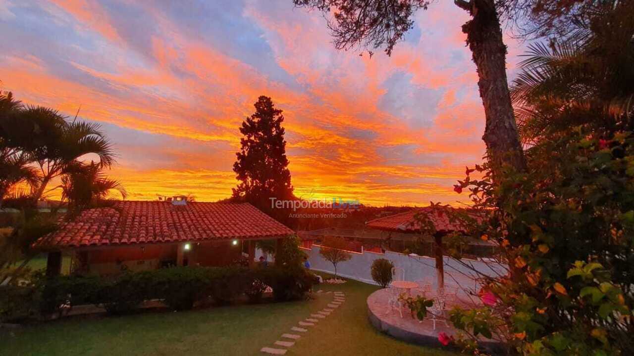 Granja para alquiler de vacaciones em Mairinque (Condomínio Porta do Sol)
