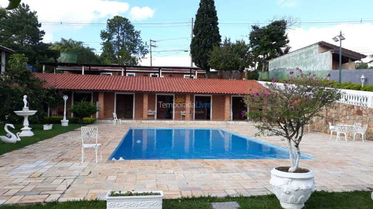 Granja para alquiler de vacaciones em Mairinque (Condomínio Porta do Sol)