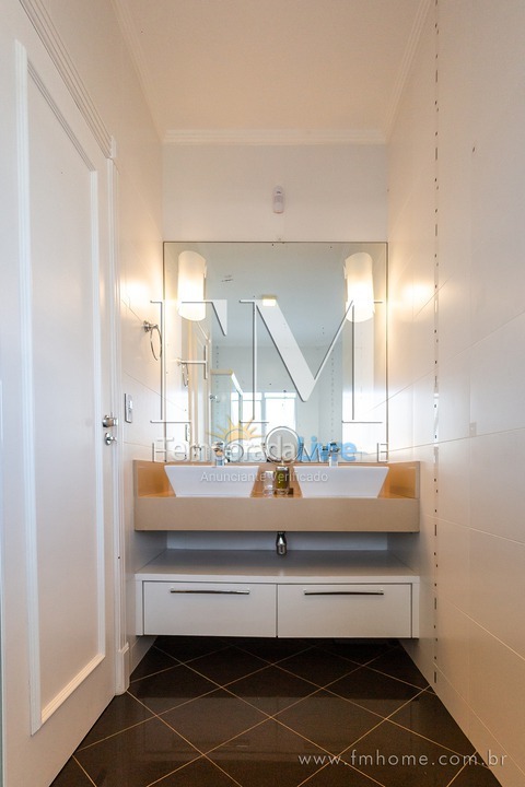 Casa para aluguel de temporada em Florianopolis (Jurerê Internacional)