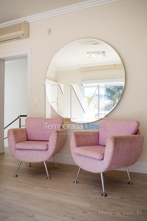 Casa para aluguel de temporada em Florianopolis (Jurerê Internacional)