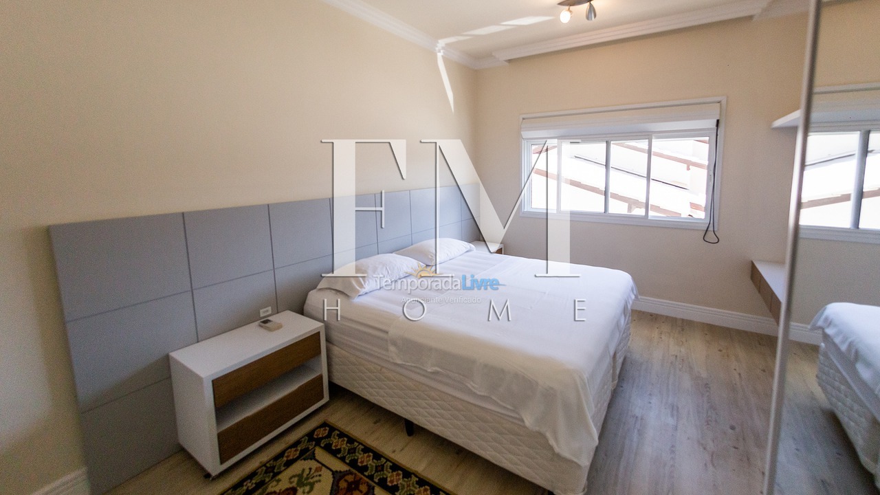 Casa para aluguel de temporada em Florianopolis (Jurerê Internacional)