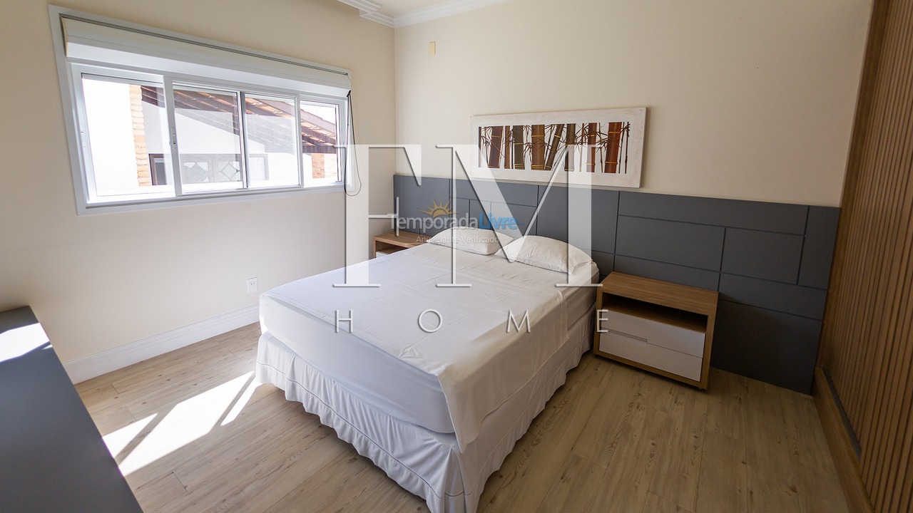 Casa para aluguel de temporada em Florianopolis (Jurerê Internacional)