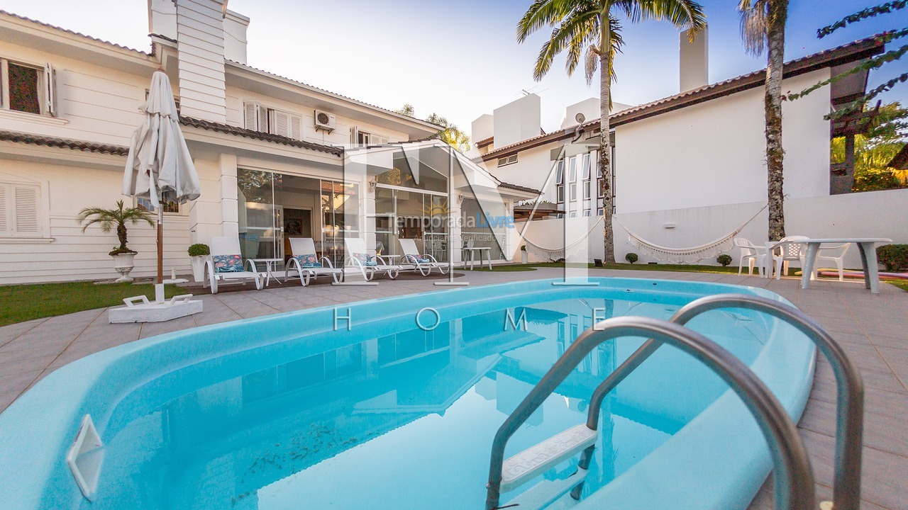 Casa para aluguel de temporada em Florianopolis (Jurerê Internacional)