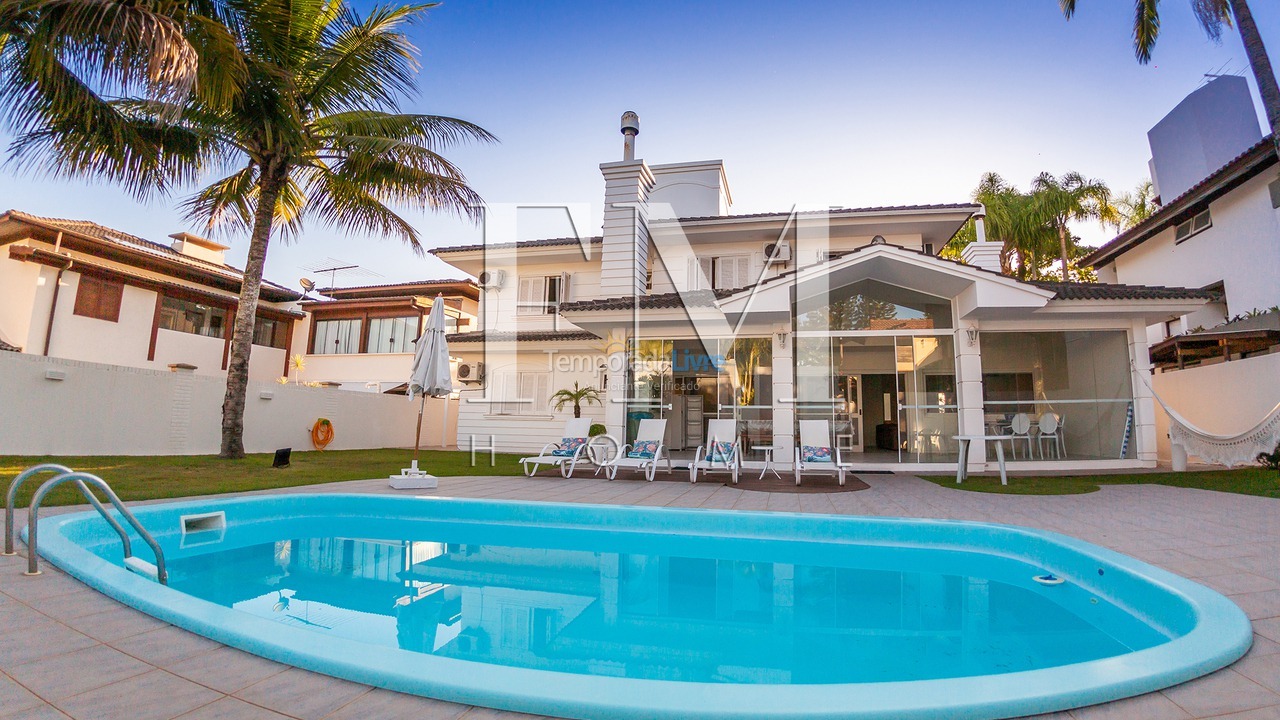 Casa para aluguel de temporada em Florianopolis (Jurerê Internacional)