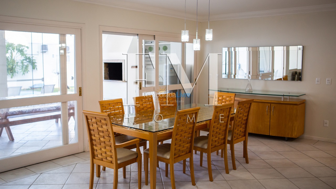 Casa para aluguel de temporada em Florianopolis (Jurerê Internacional)