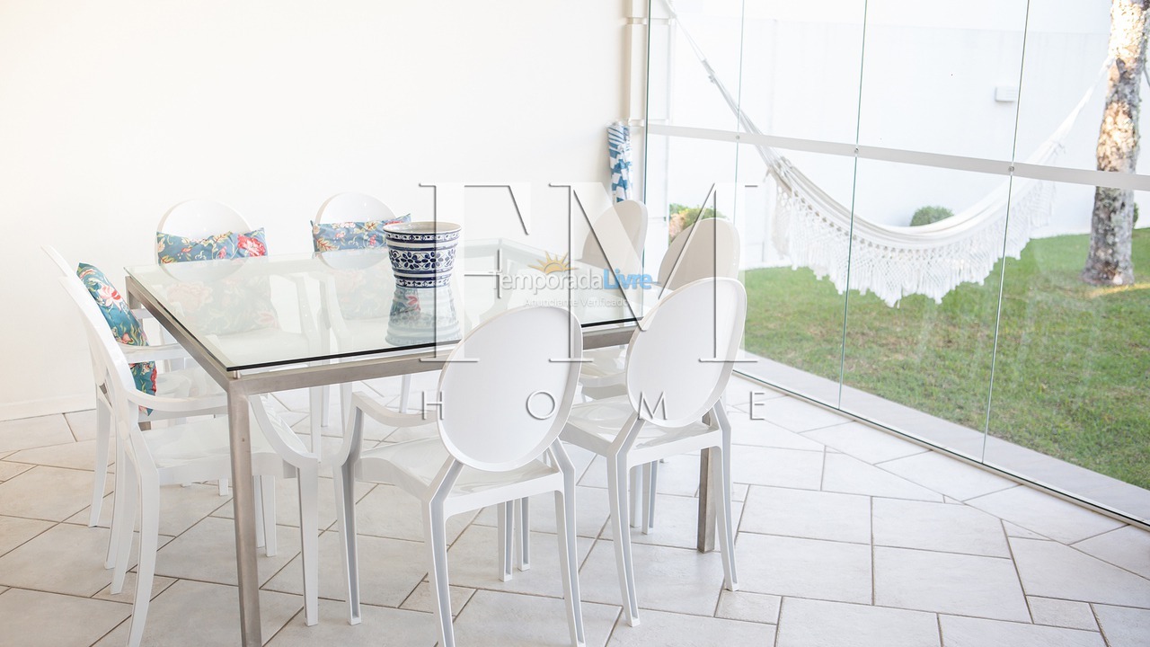 Casa para aluguel de temporada em Florianopolis (Jurerê Internacional)