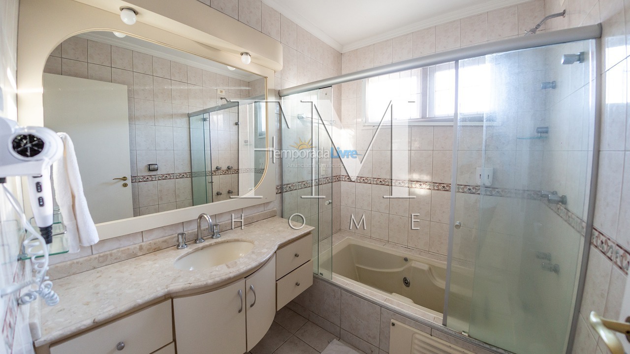 Casa para aluguel de temporada em Florianopolis (Jurerê Internacional)