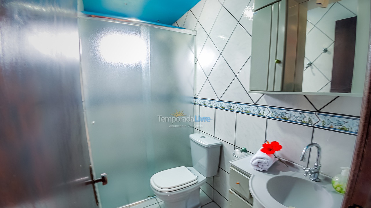 Casa para aluguel de temporada em Imbituba (Praia do Rosa)