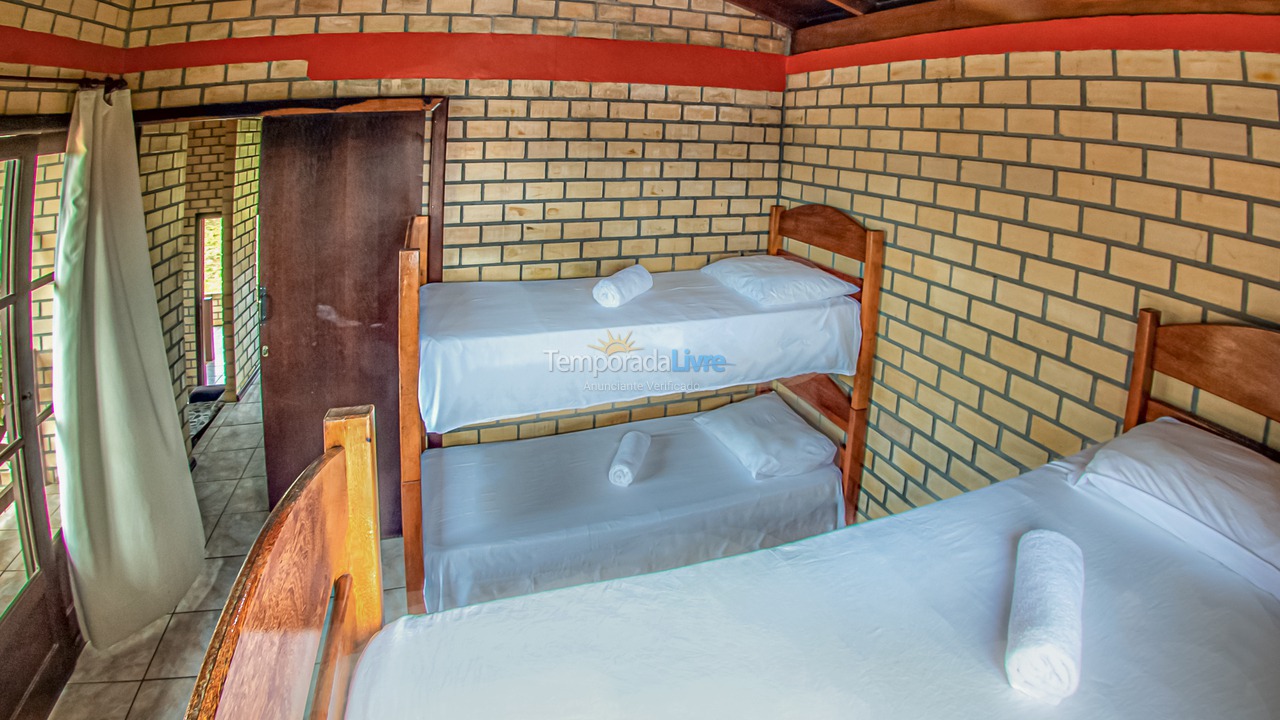 Casa para aluguel de temporada em Imbituba (Praia do Rosa)