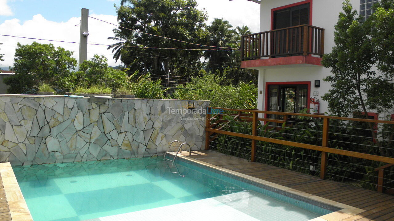 Casa para alquiler de vacaciones em Ubatuba (Praia do Lázaro)