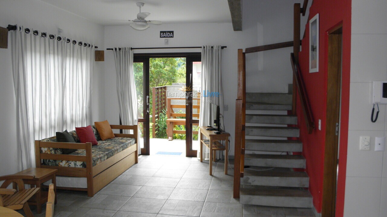 Casa para alquiler de vacaciones em Ubatuba (Praia do Lázaro)