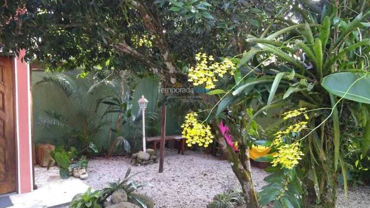 Casa para alquiler de vacaciones em Ubatuba (Praia de Itamambuca)