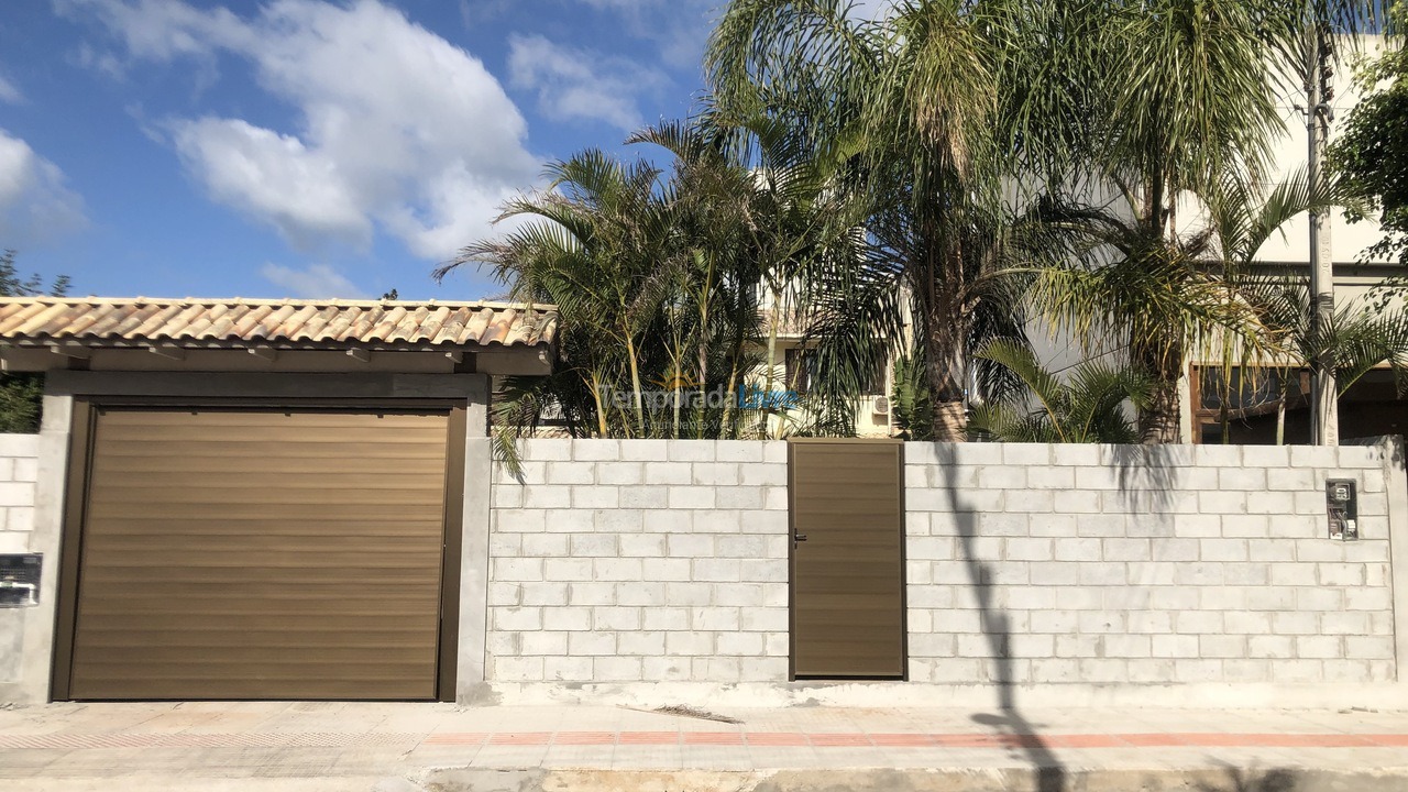 Casa para alquiler de vacaciones em Garopaba (Praia da Ferrugem)
