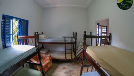 PEQUENA CHÁCARA PARA LAZER OU DESCANSO