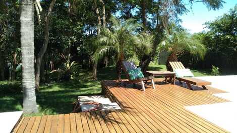 Excelente casa con piscina, barbacoa, horno de pizza y sauna.