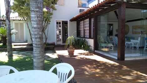 Excelente casa con piscina, barbacoa, horno de pizza y sauna.