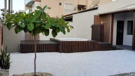 Casa disponible con jacuzzi