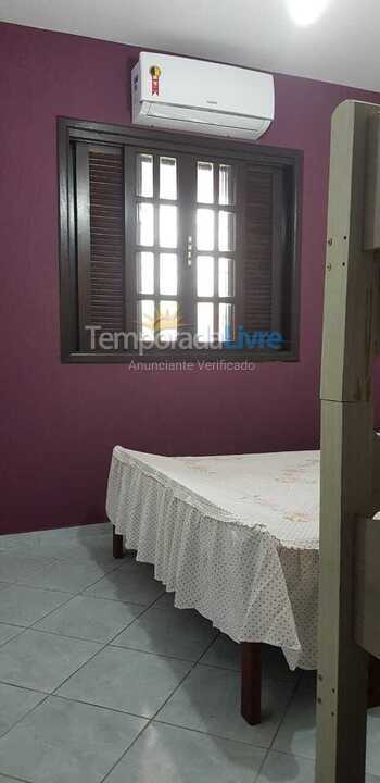 Casa para aluguel de temporada em Guaratuba (Coroados)