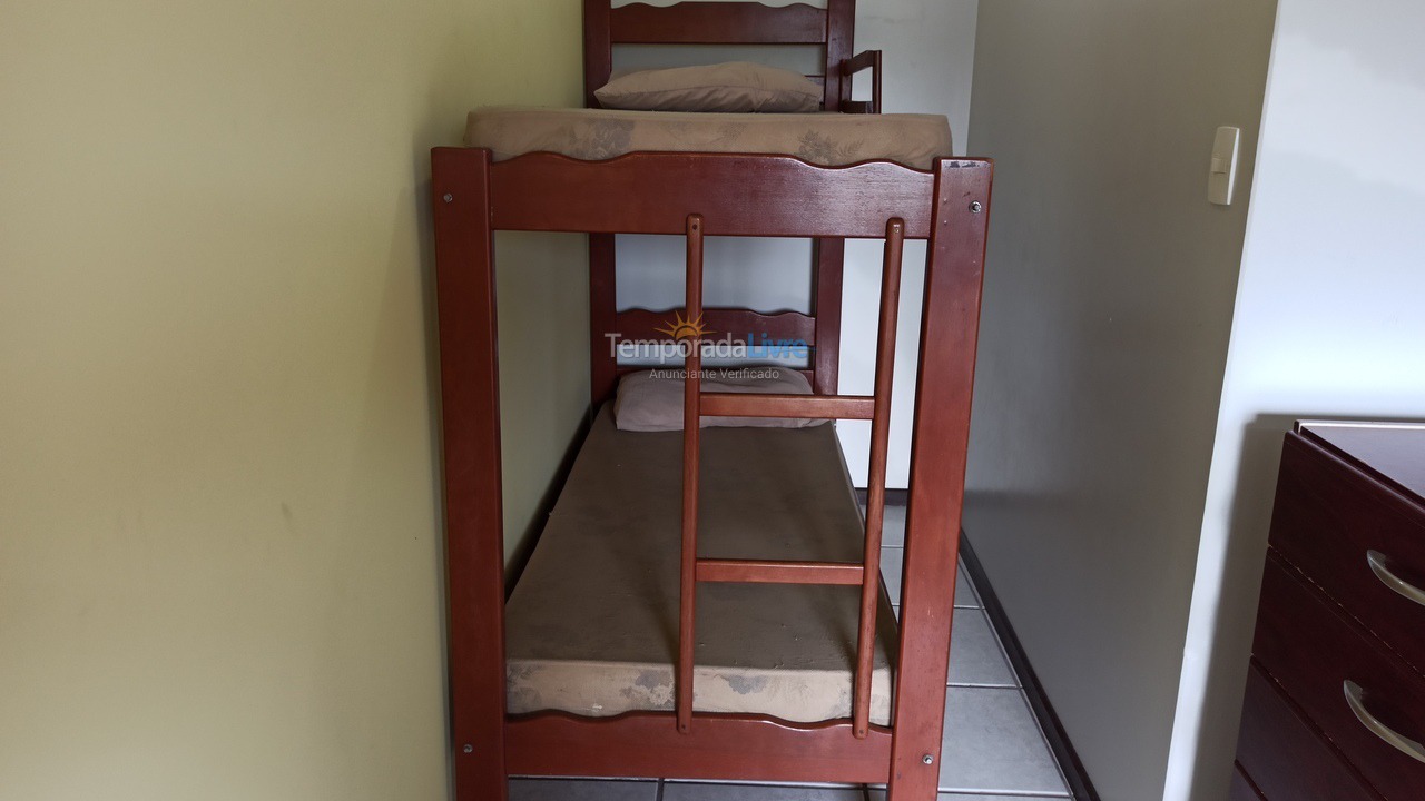 Casa para aluguel de temporada em Bombinhas (Mariscal)