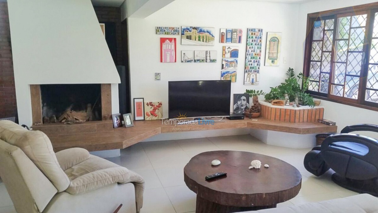 Casa para aluguel de temporada em Florianópolis (Cachoeira do Bom Jesus)