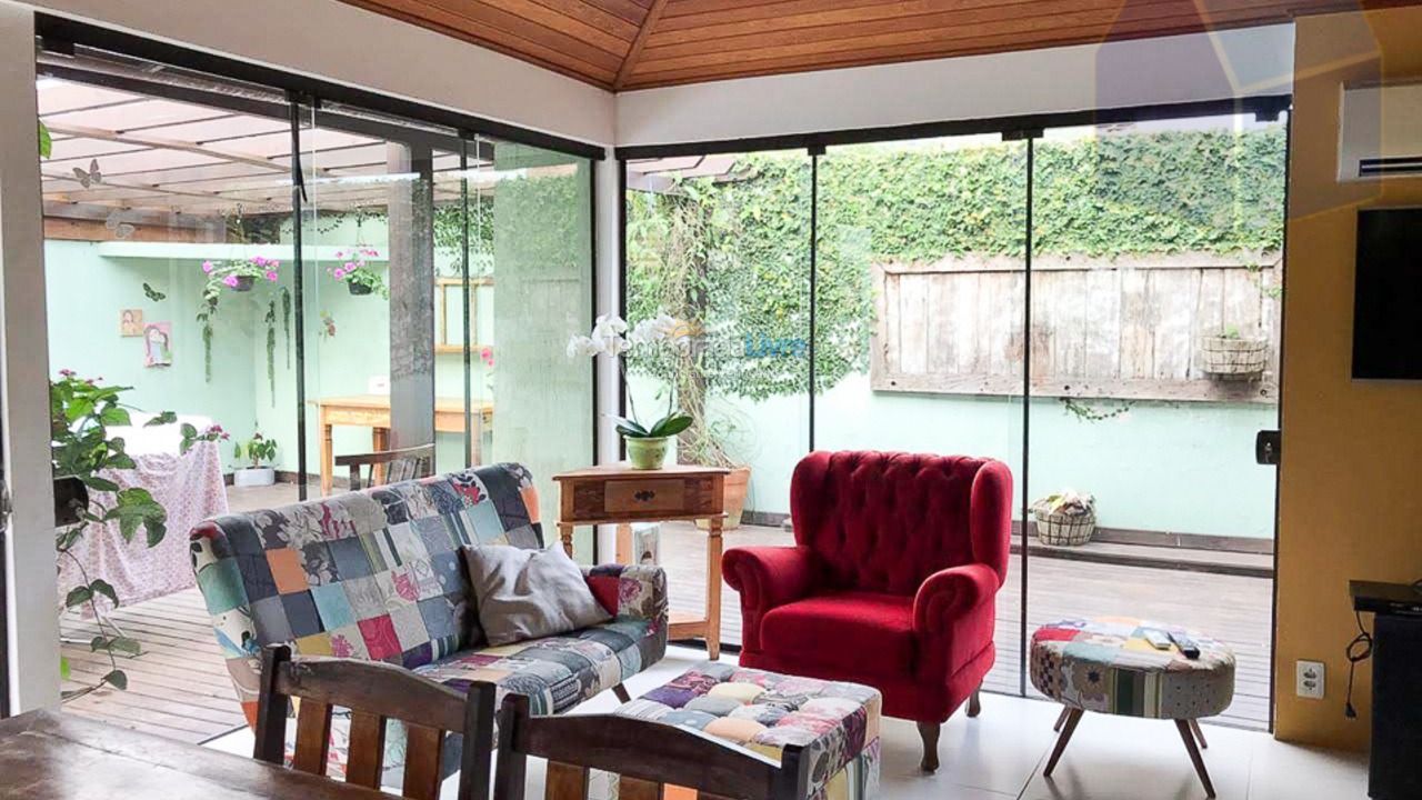 Casa para aluguel de temporada em Florianópolis (Cachoeira do Bom Jesus)