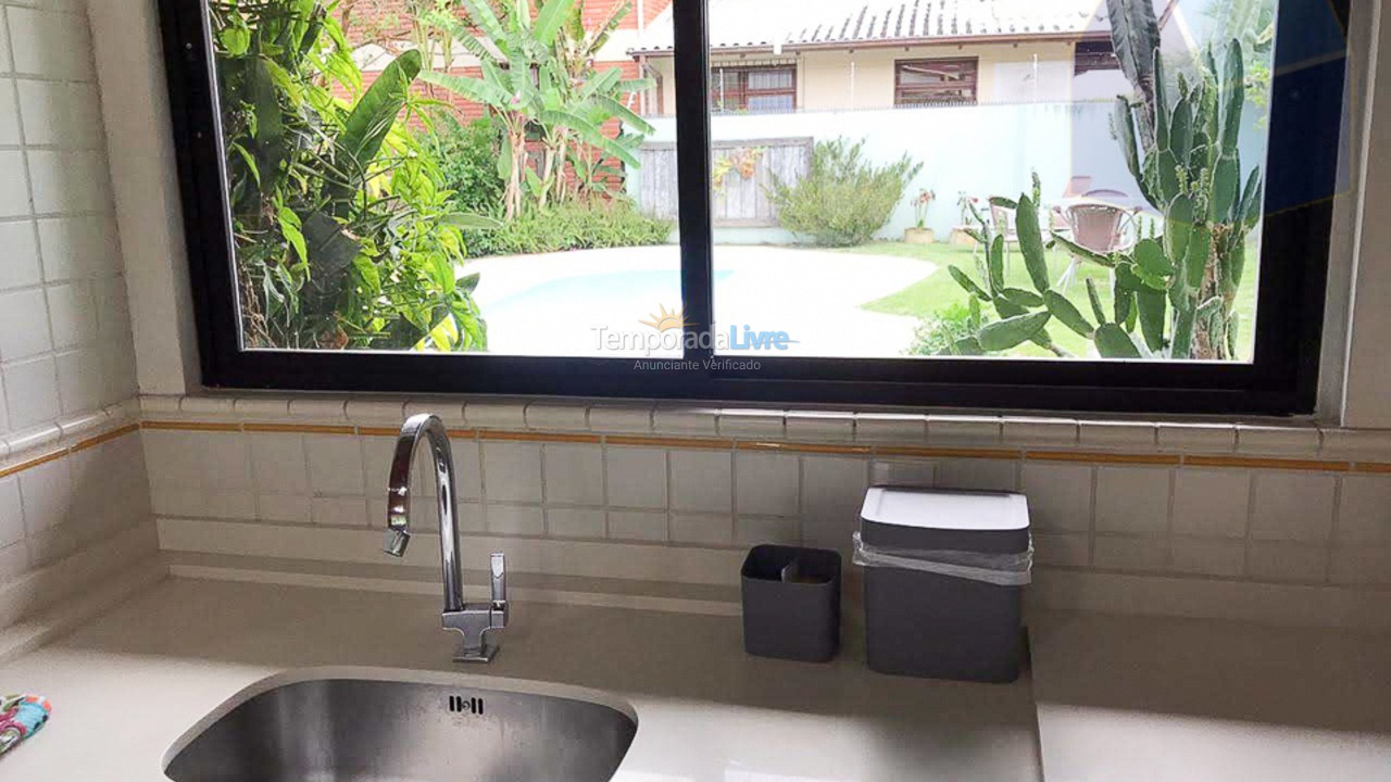 Casa para aluguel de temporada em Florianópolis (Cachoeira do Bom Jesus)