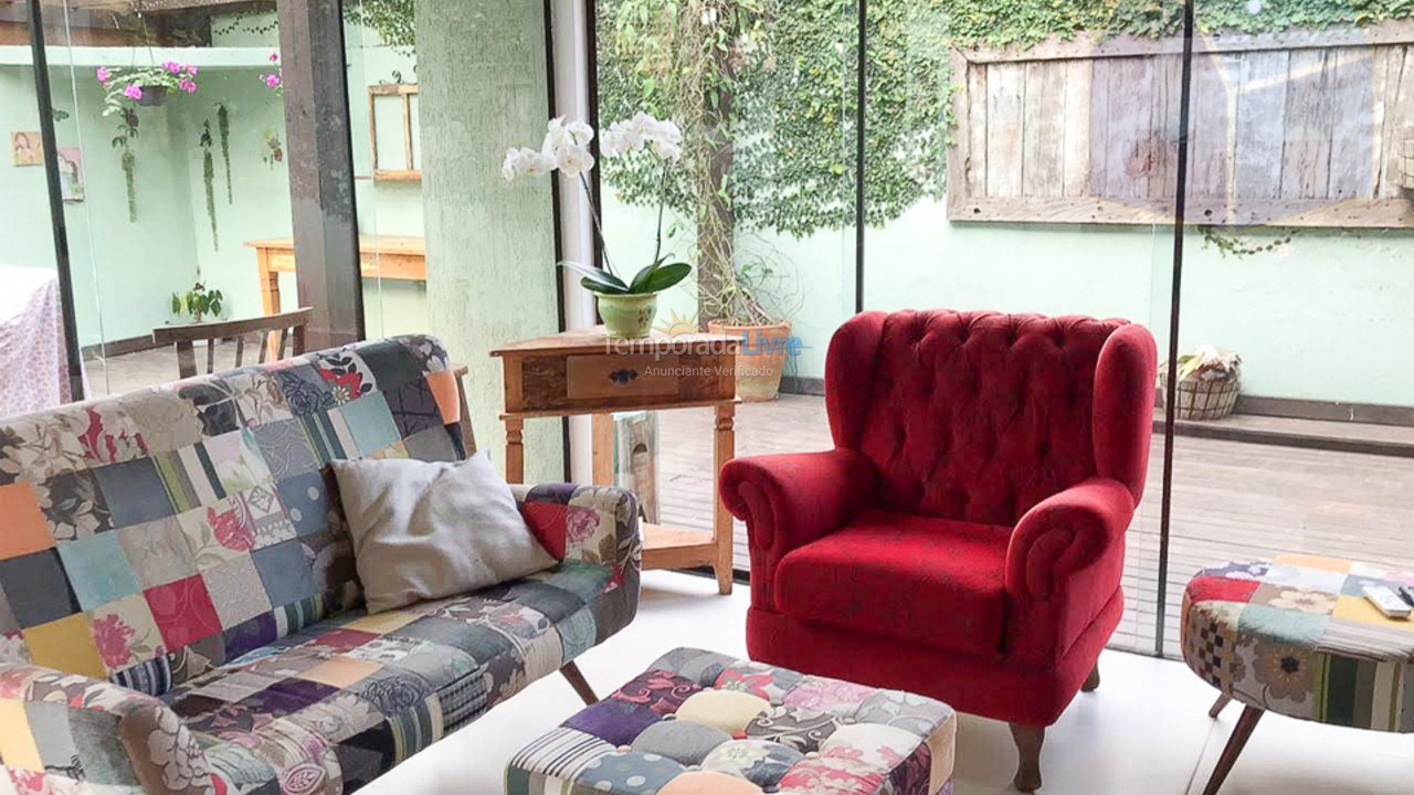 Casa para aluguel de temporada em Florianópolis (Cachoeira do Bom Jesus)